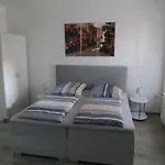 & Zimmervermietung Wolf בית הארחה 3*